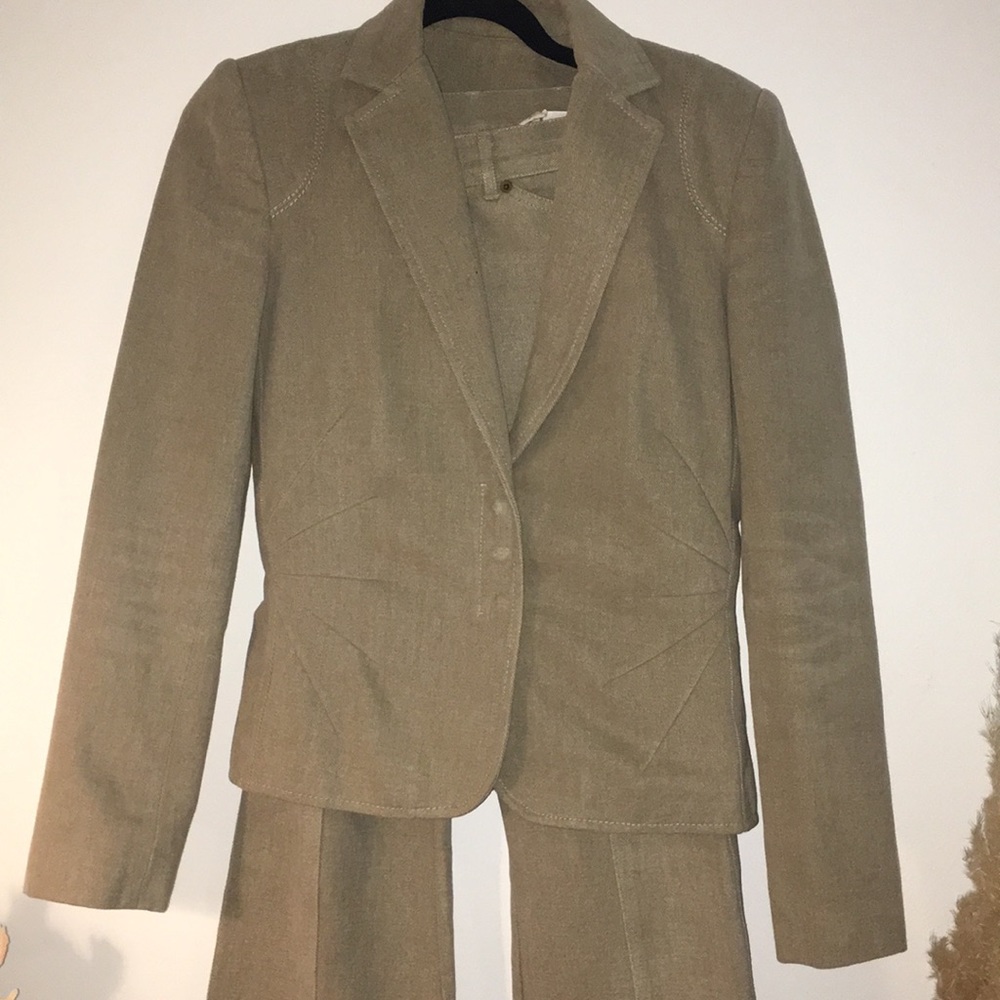 Soft great condition suit